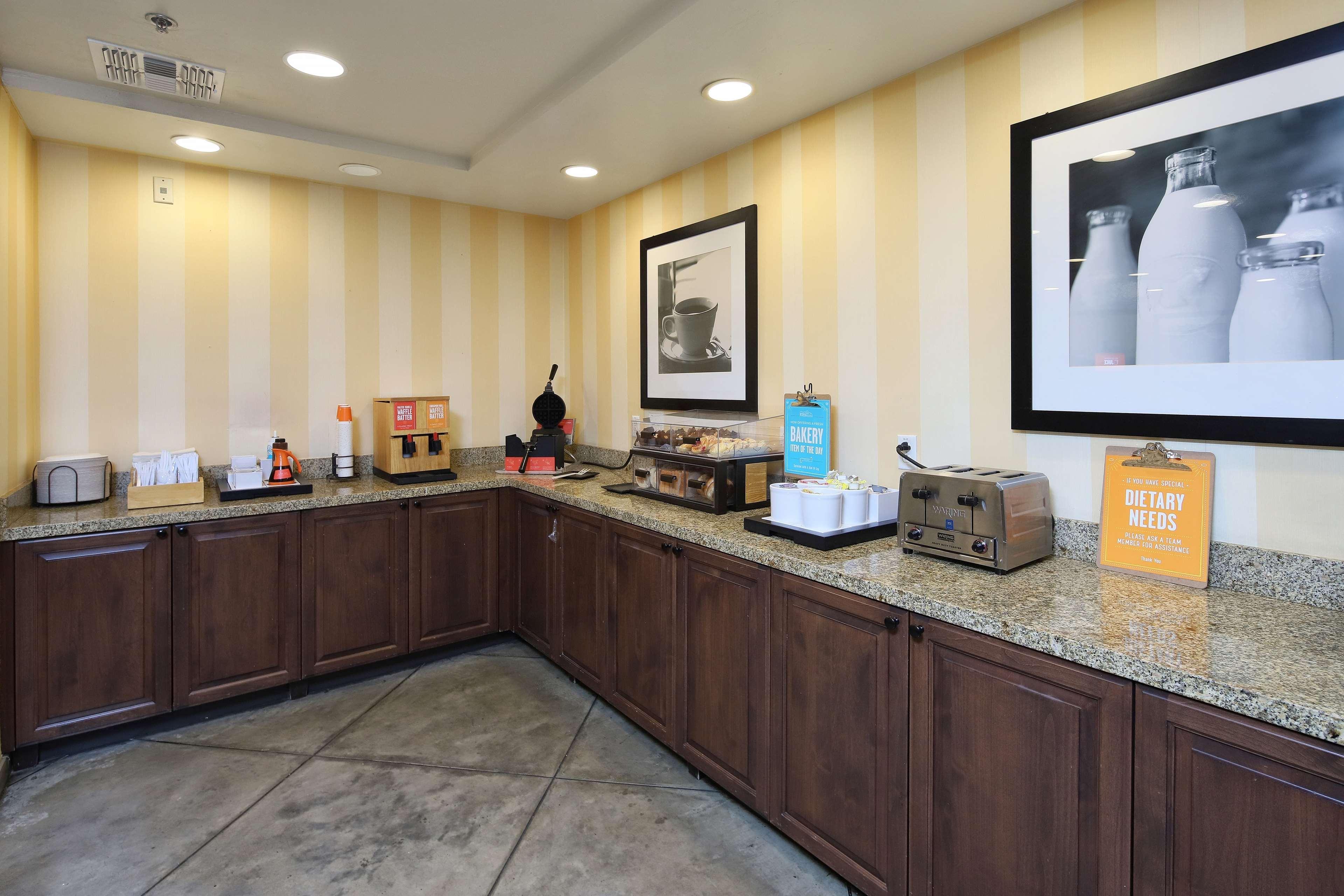 Hampton Inn & Suites Tucson Mall Екстериор снимка