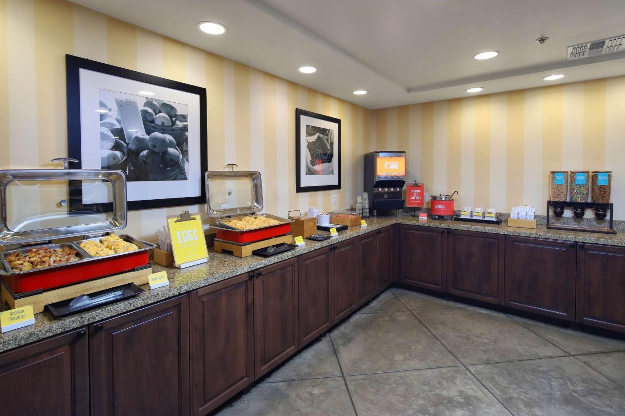 Hampton Inn & Suites Tucson Mall Екстериор снимка