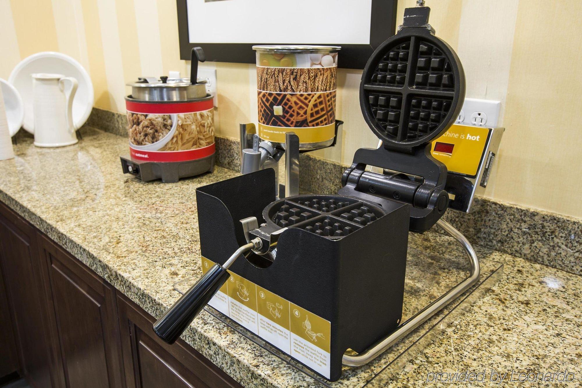 Hampton Inn & Suites Tucson Mall Екстериор снимка